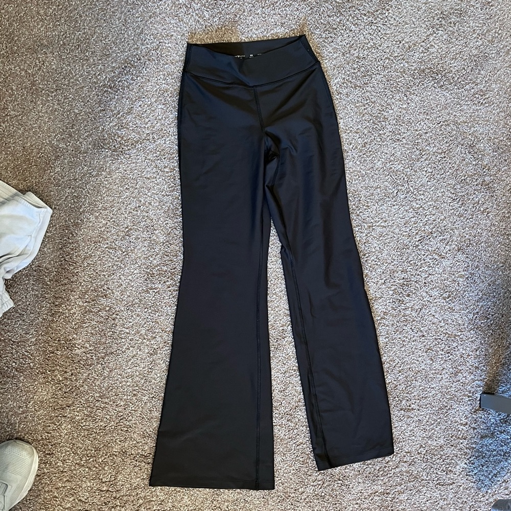 Old Navy xs Flare Leggings